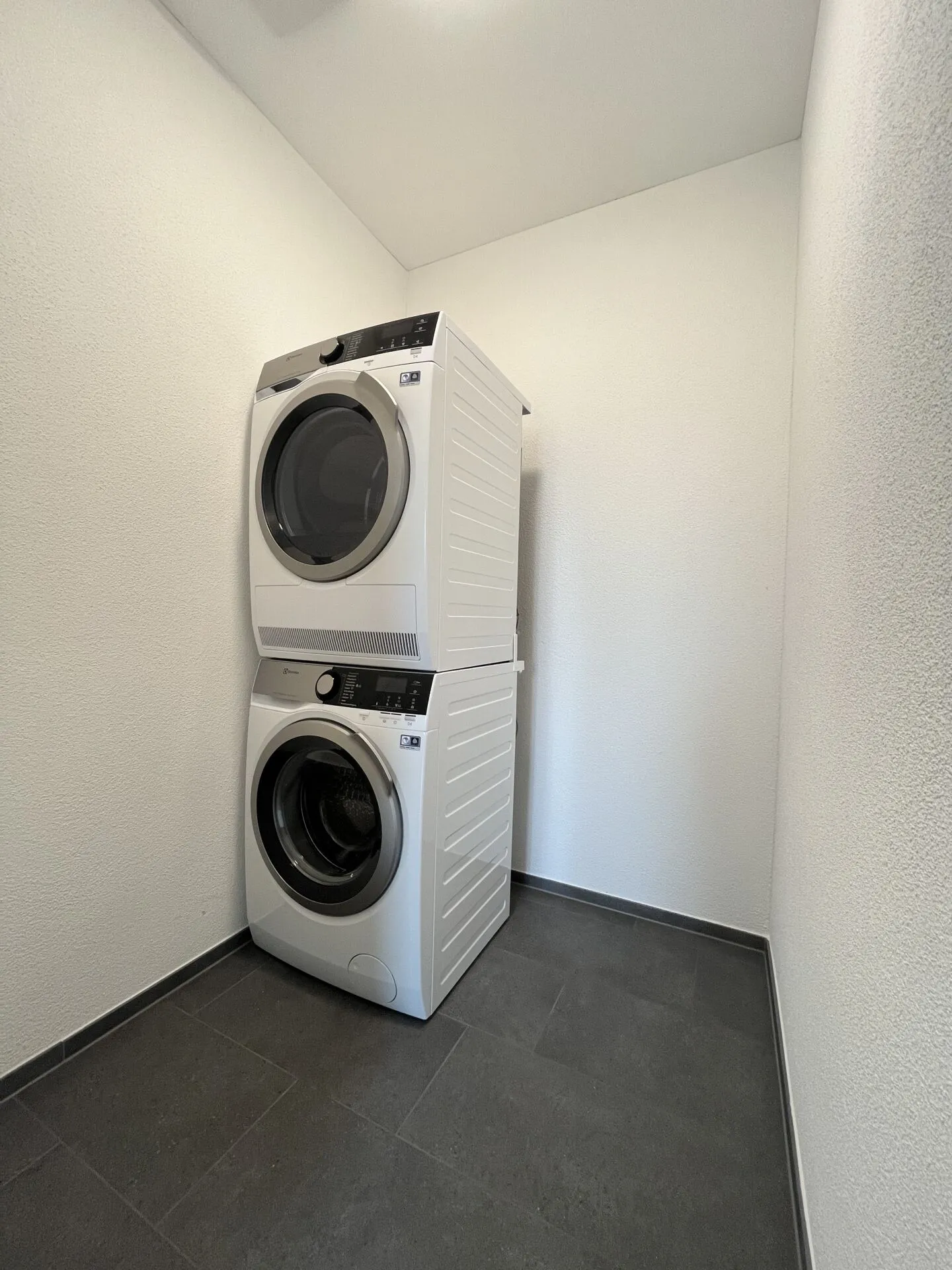 Moderno appartamento di 3,5 stanze nel cuore di Dagmersellen - Foto 7 di 10