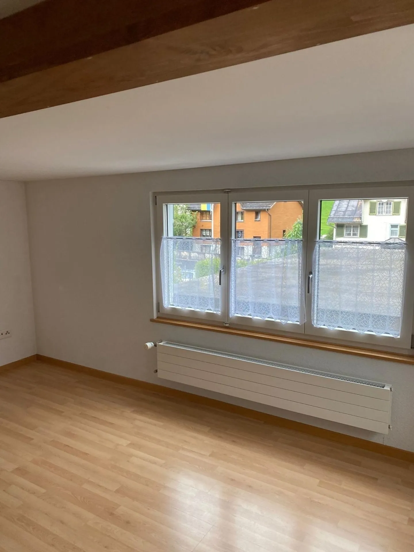 Gemütliche 6-Zimmer Einfamilienhaus an ruhiger Lage in Glarus - Photo 2 sur 13