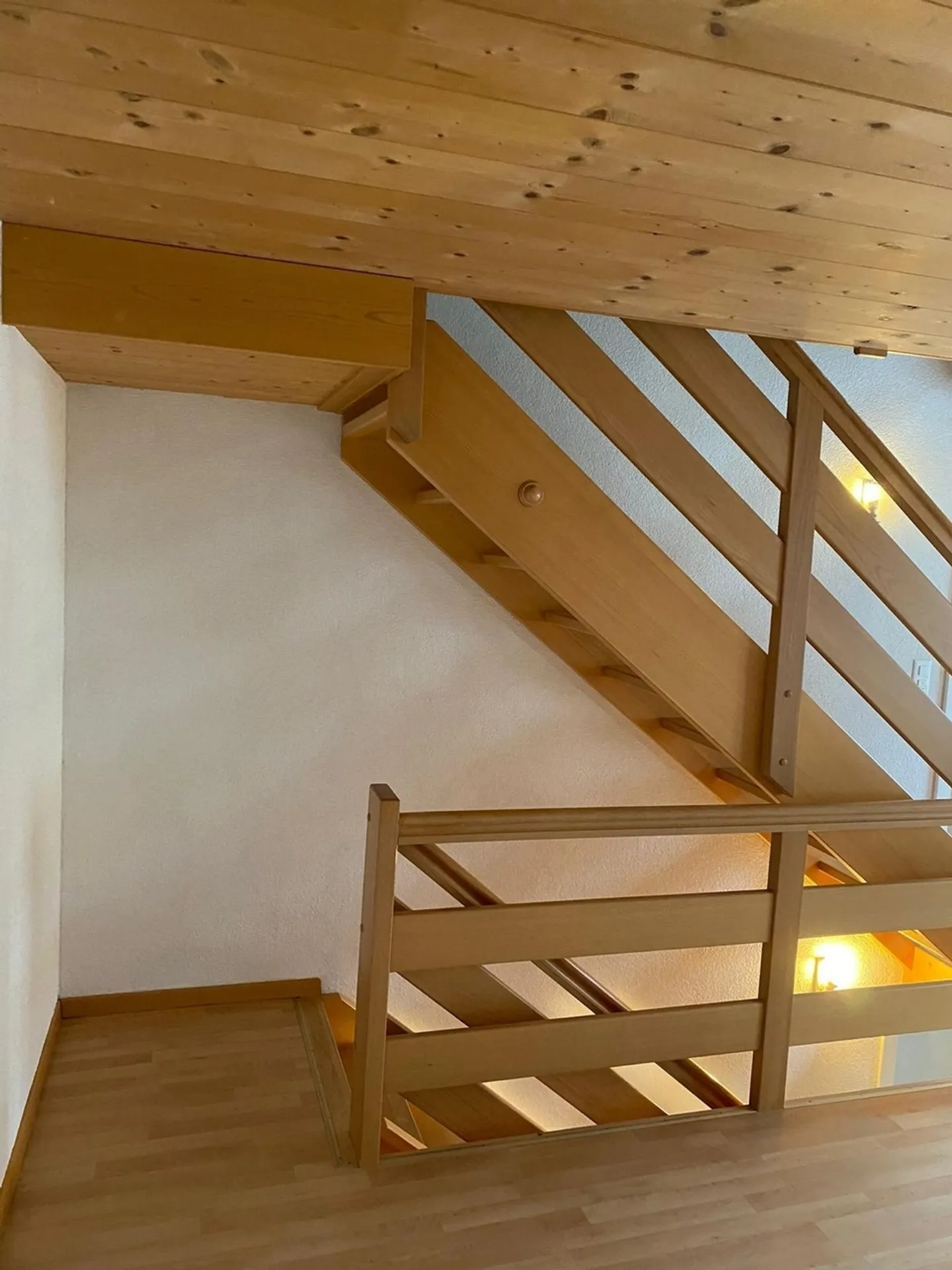 Gemütliche 6-Zimmer Einfamilienhaus an ruhiger Lage in Glarus - Photo 7 sur 13