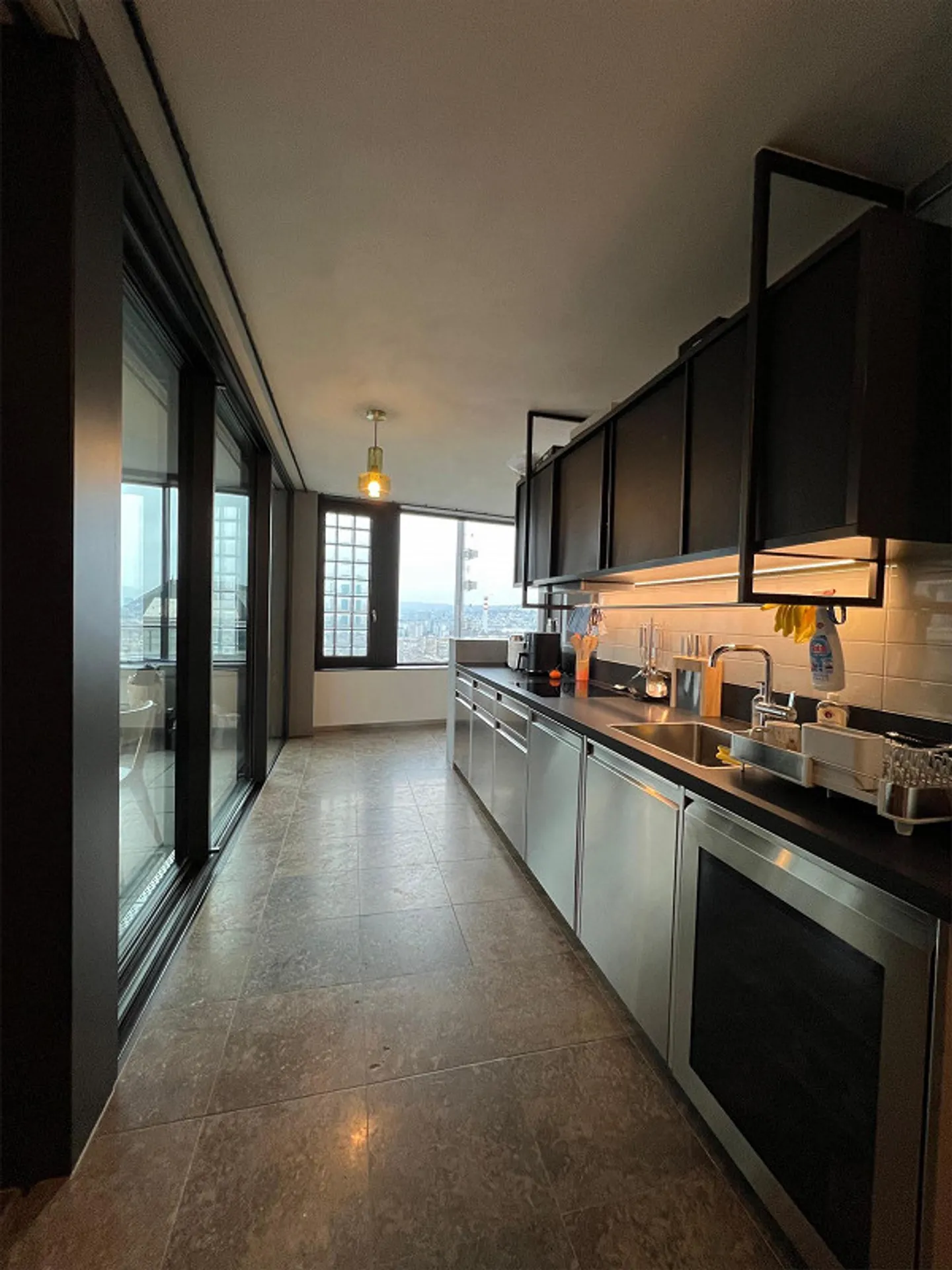 Appartamento moderno di 4,5 stanze - Foto 7 di 8