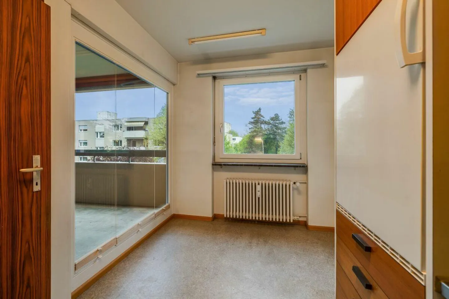 Appartement 4 pièces ensoleillé avec balcon et vue sur la verdure - Photo 7 sur 20