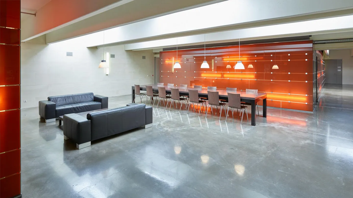Spazio ufficio di 240m2 - completamente sviluppato e climatizzato - Foto 6 di 9
