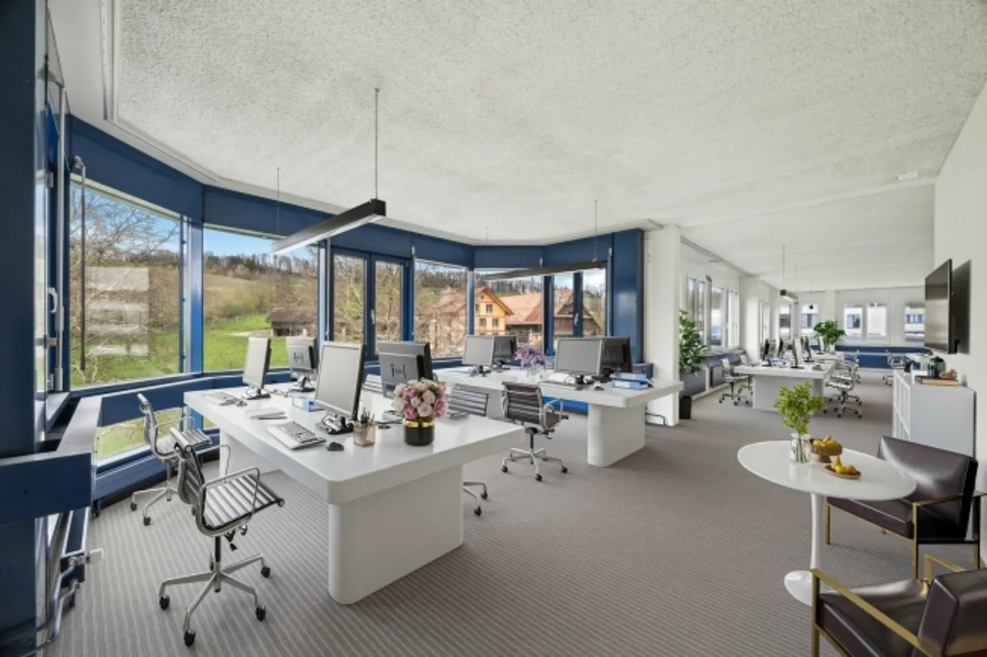 «Helle vielseitige Gewerbe- / Bürofläche mit 413m²» - Foto 3 von 13