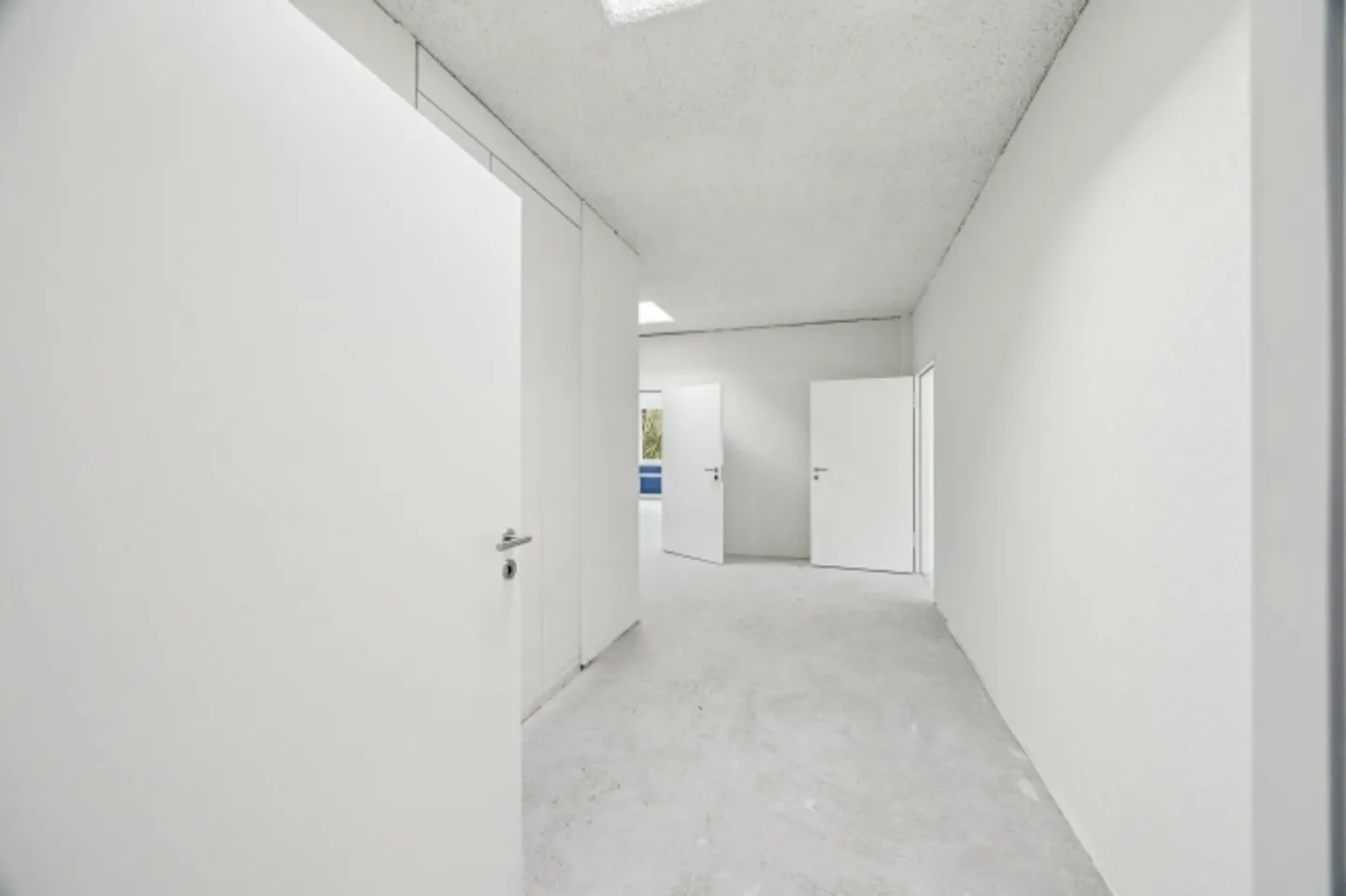 «Helle vielseitige Gewerbe- / Bürofläche mit 413m²» - Foto 9 von 13