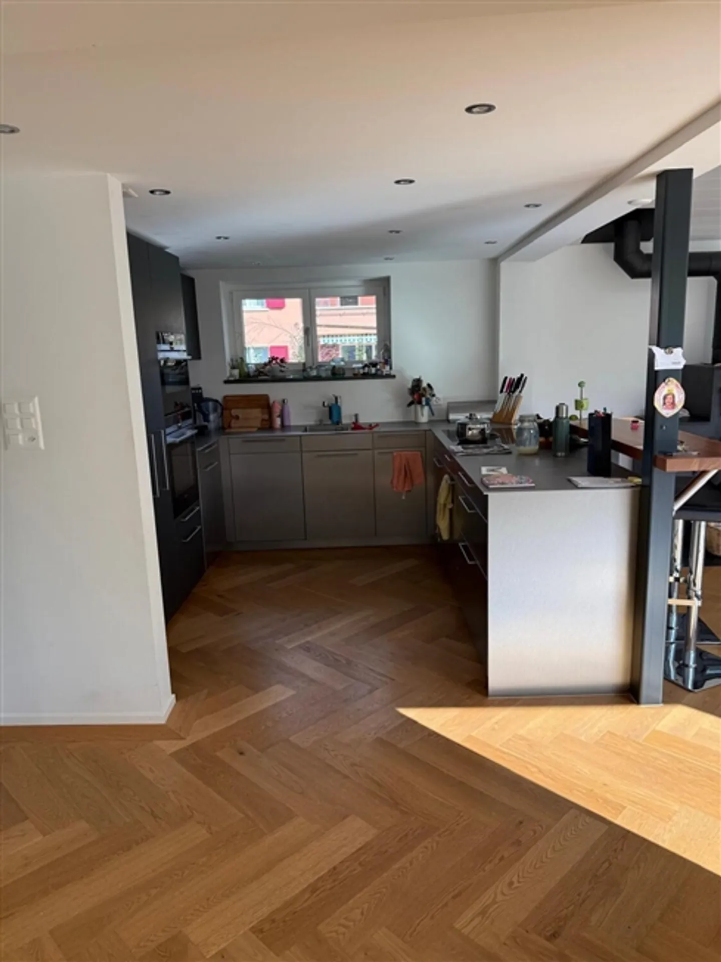 MAISON DE 6 CHAMBRES À BERNE - BÜMPLIZ, MEUBLÉE, TEMPORAIRE - Photo 5 sur 10