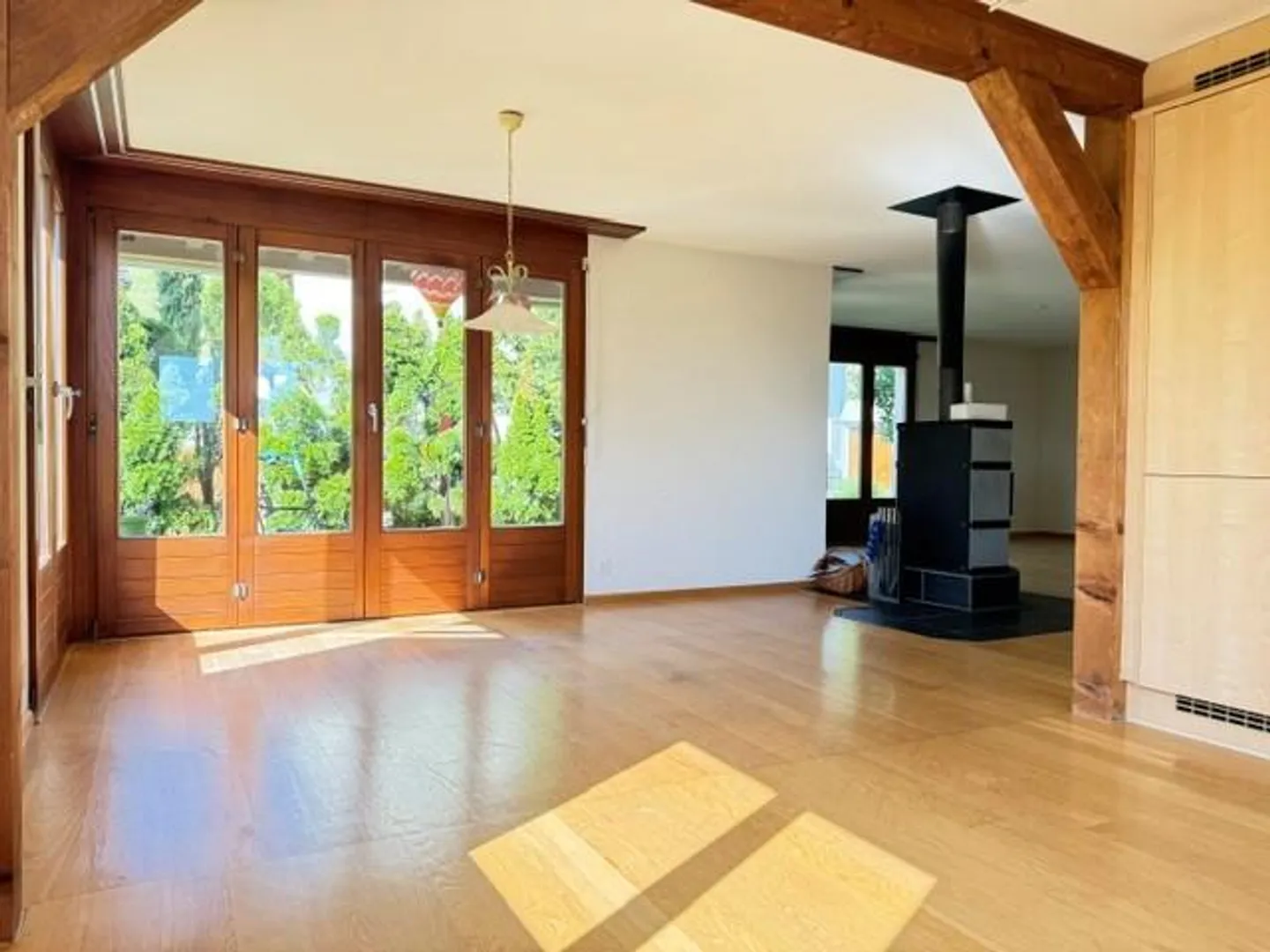 Detached 6.5-room single-family house in a quiet location - Photo 11 of 24