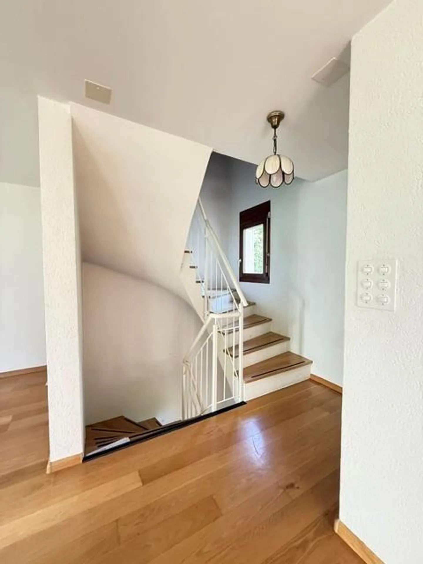 Detached 6.5-room single-family house in a quiet location - Photo 14 of 24