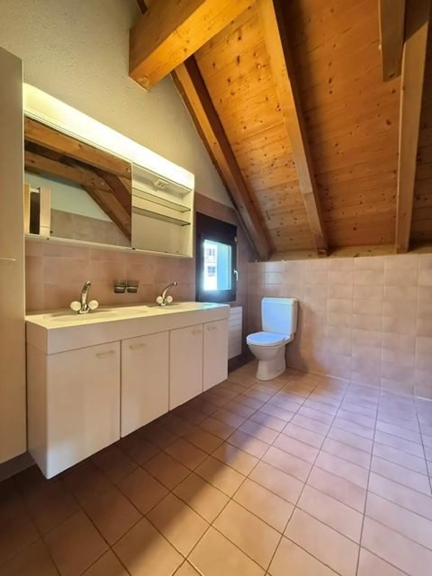 Detached 6.5-room single-family house in a quiet location - Photo 19 of 24