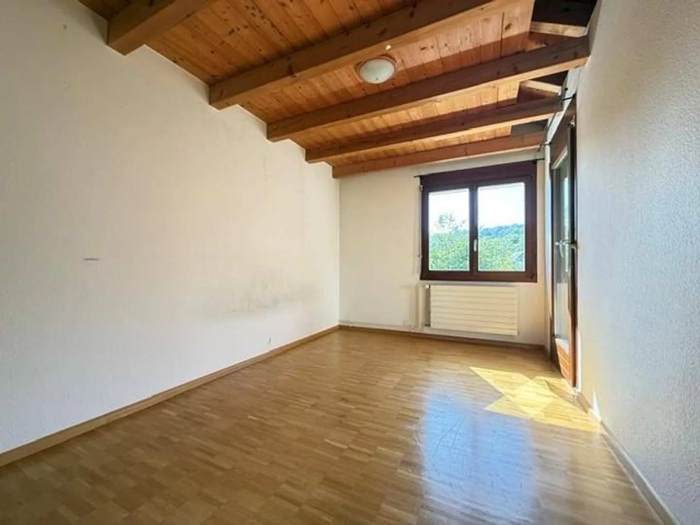 Detached 6.5-room single-family house in a quiet location - Photo 16 of 24