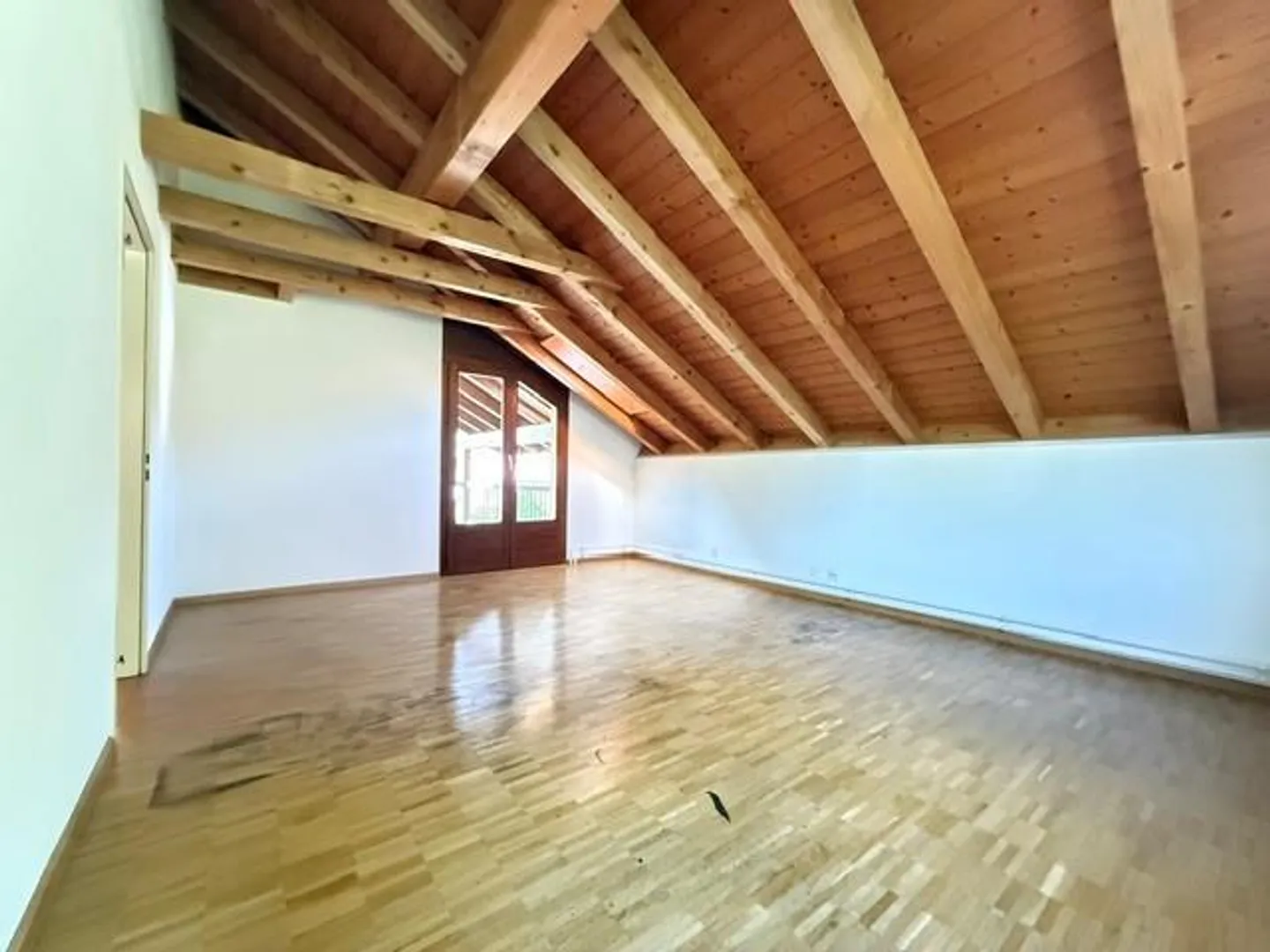 Detached 6.5-room single-family house in a quiet location - Photo 17 of 24