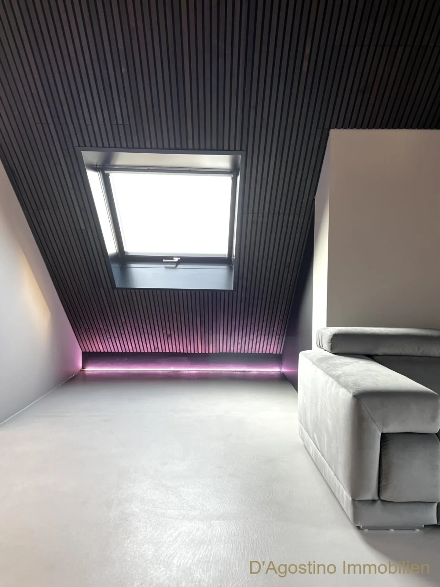 Loft residenziale e lavorativo esclusivo vicino alla stazione di Baar ZG (parzialmente arredato) - Foto 5 di 11