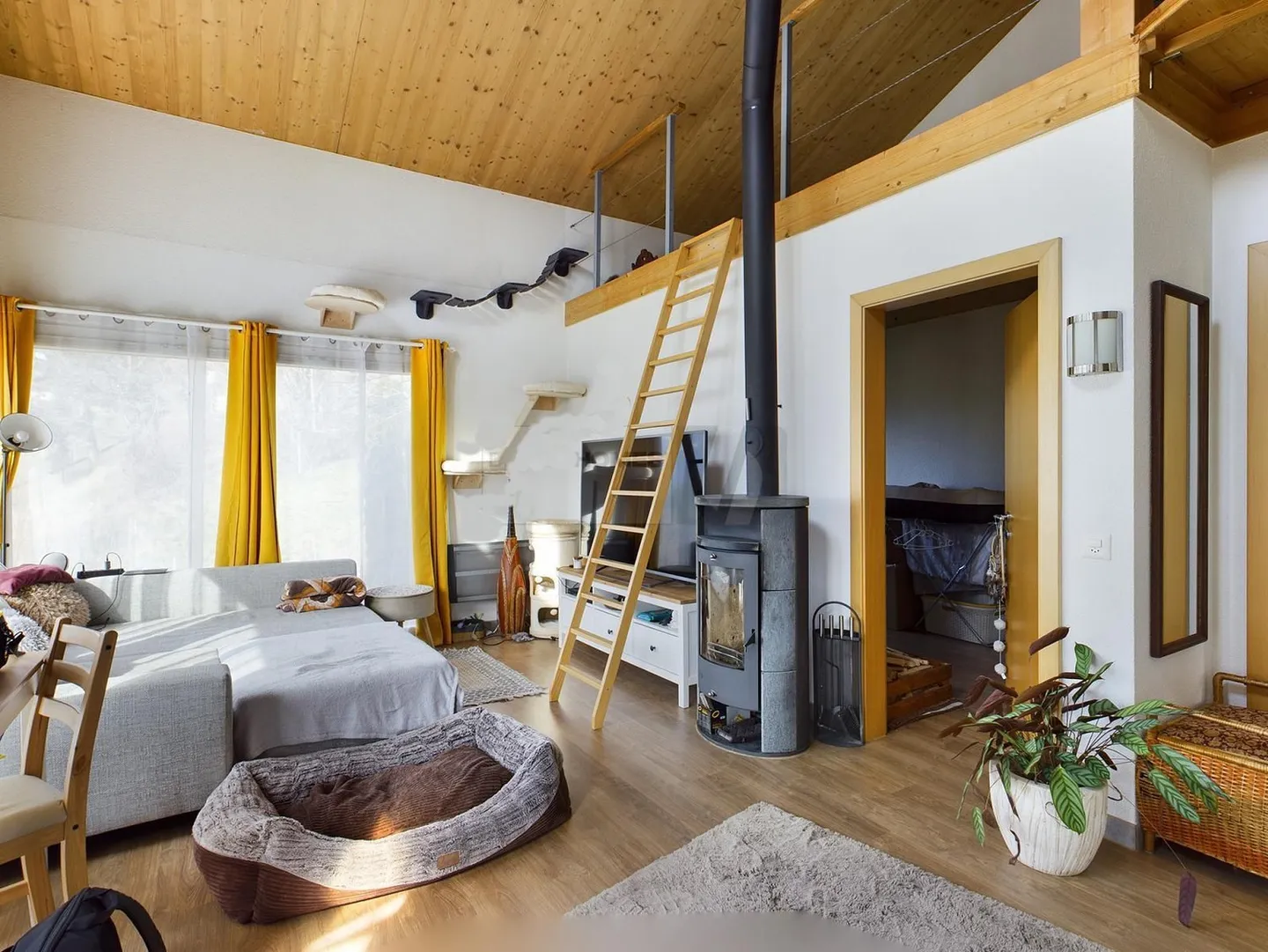 SUL LATO SOLEGGIATO DELLA VALLE DEL RHONE 1° residenza o casa vacanze - Foto 1 di 10