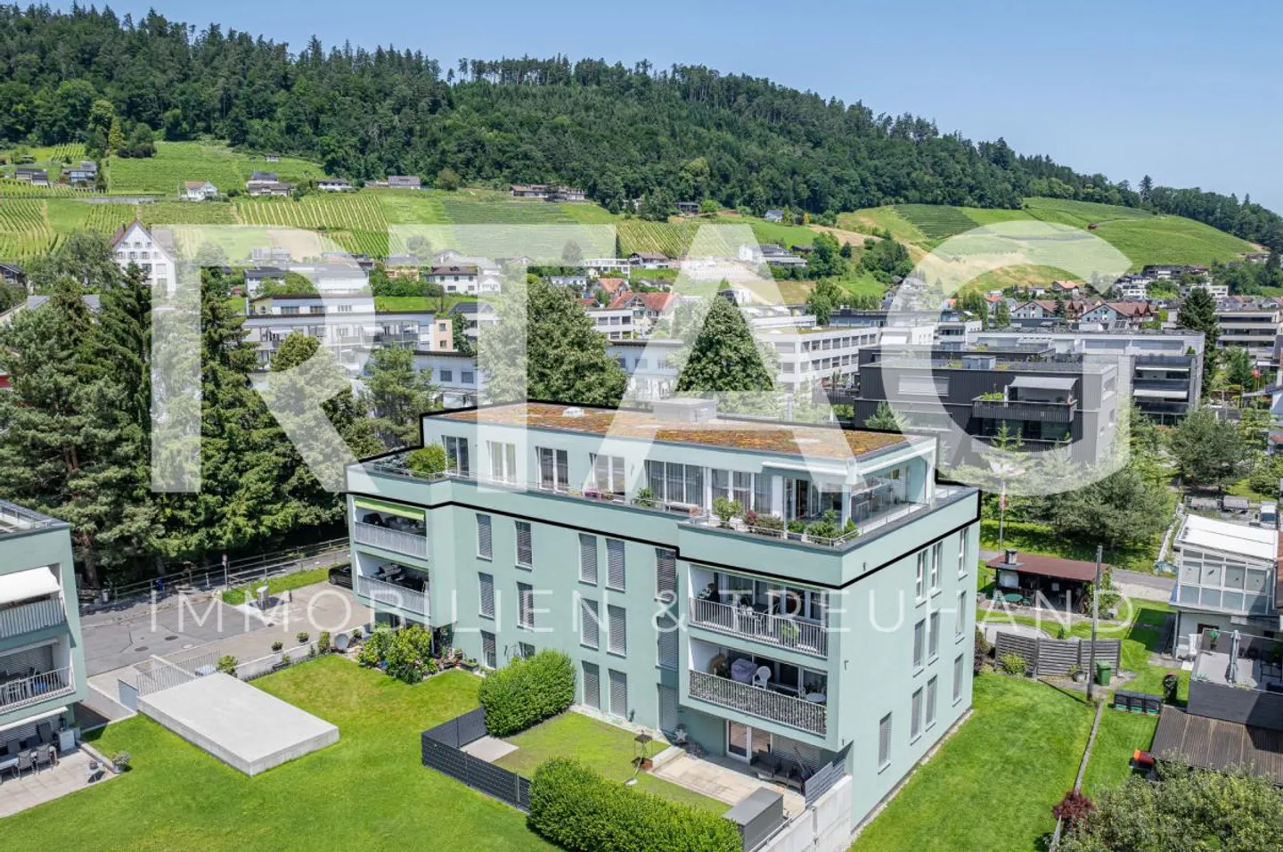 4.5-room penthouse apartment - Photo 1 of 15