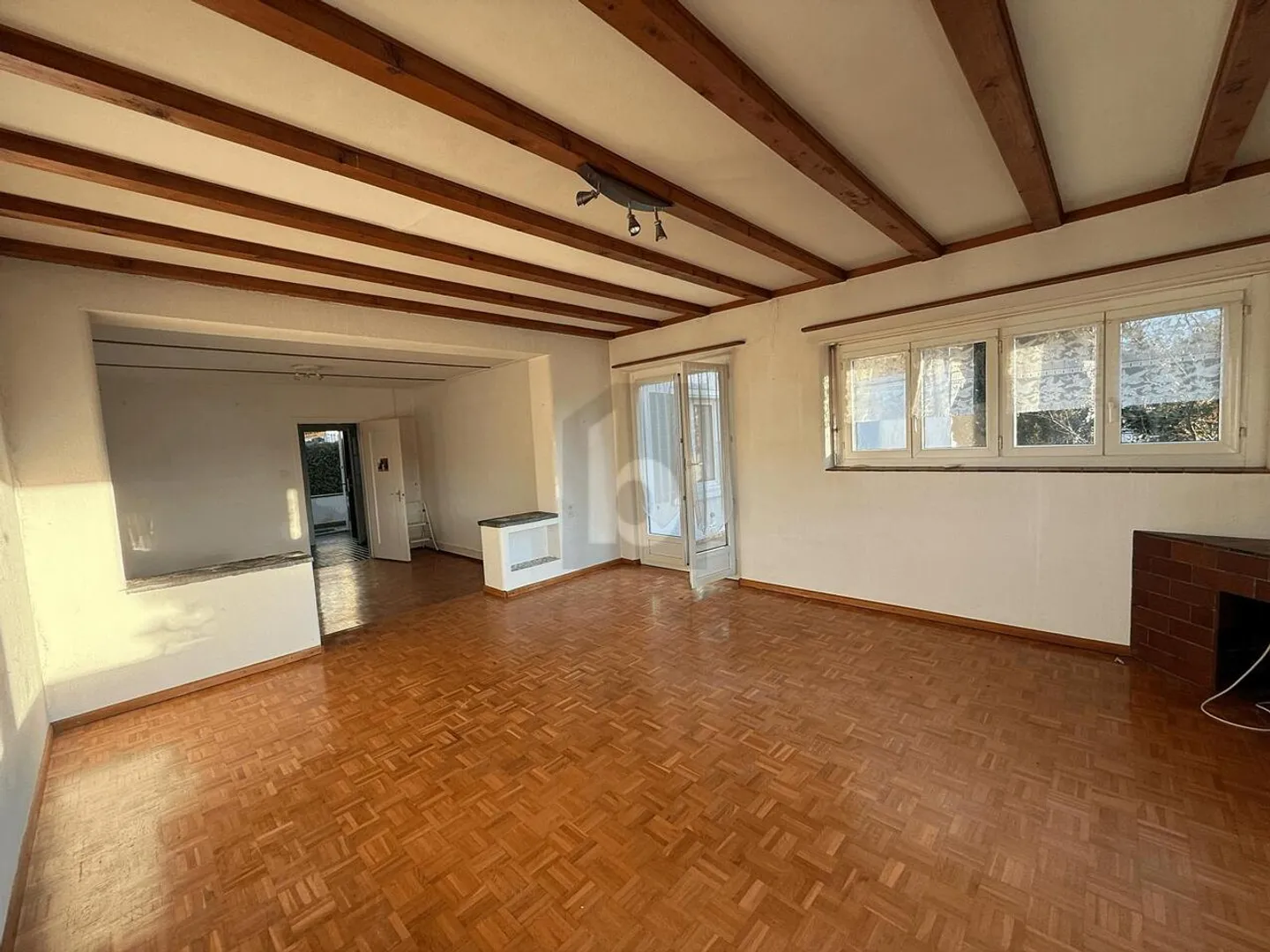 4-room house - Photo 3 of 6