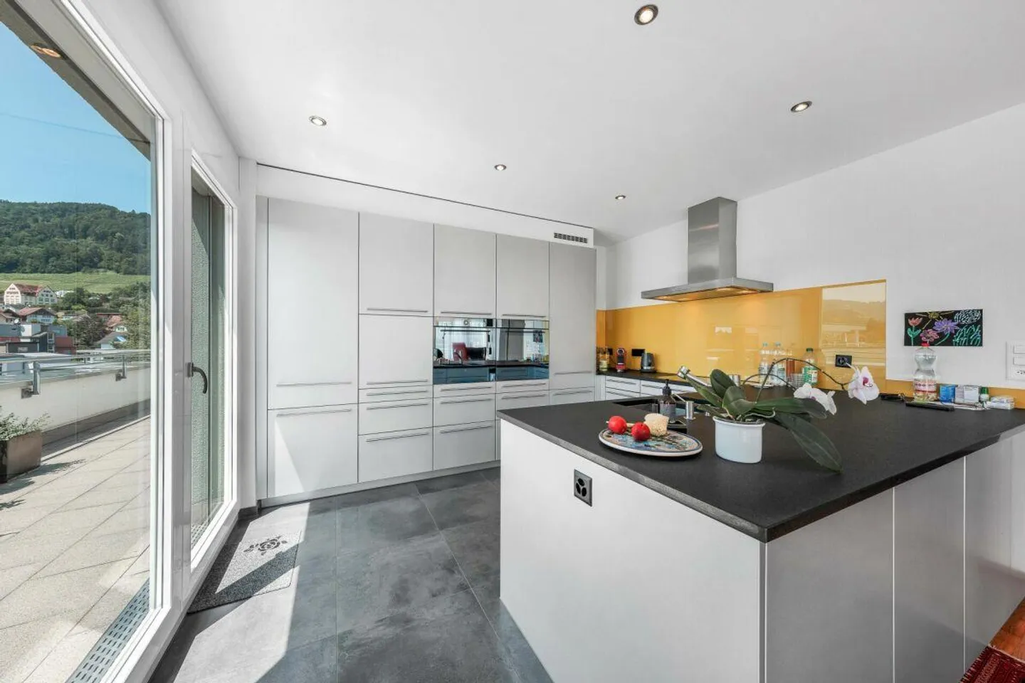 4.5-room penthouse apartment - Photo 3 of 15