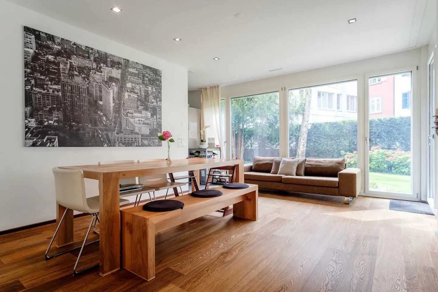 Dream apartment in a prime location - limited until September 2026 - Photo 3 of 8