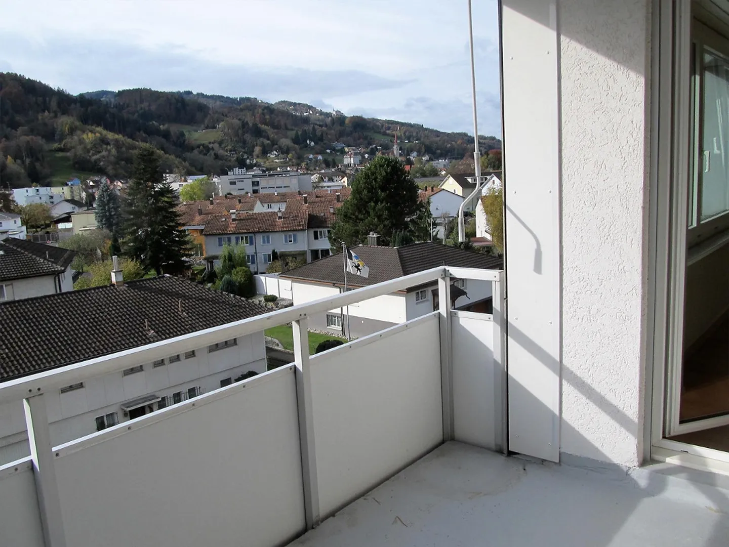 Appartement 2 1/2 pièces ensoleillé et calme dans le meilleur quartier résidentiel - Photo 7 sur 9