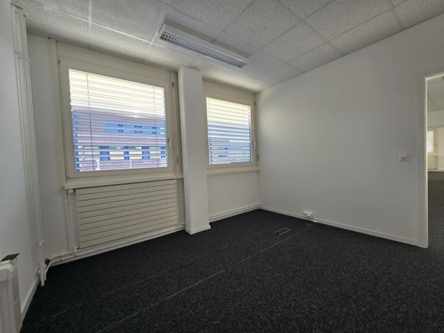 Ufficio luminoso di 66m² - offerta speciale! Prime 2 mensilità gratuite! - Foto 5 di 10