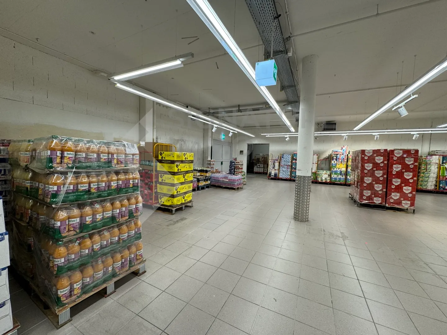 Mischgenutztes Gebäude mieten - Foto 3 von 6