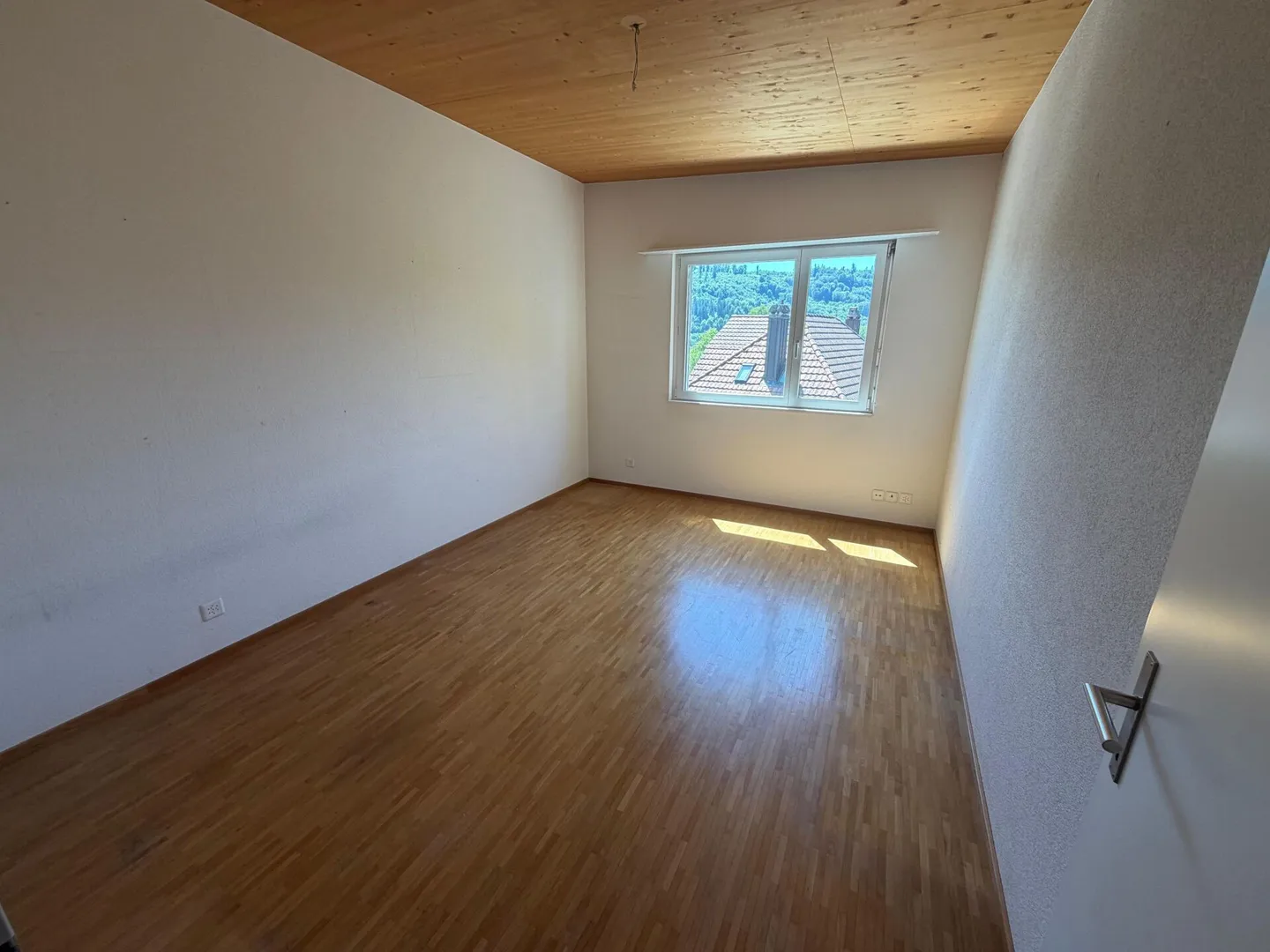 Dachgeschosswohnung, Garage, Kellerabteil - Photo 12 of 16
