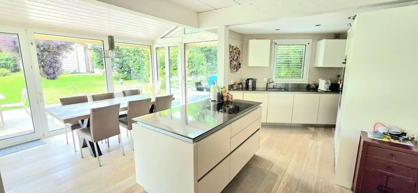 Semi-Detached Villa 4.5 Rooms in Vich - Photo 5 of 25