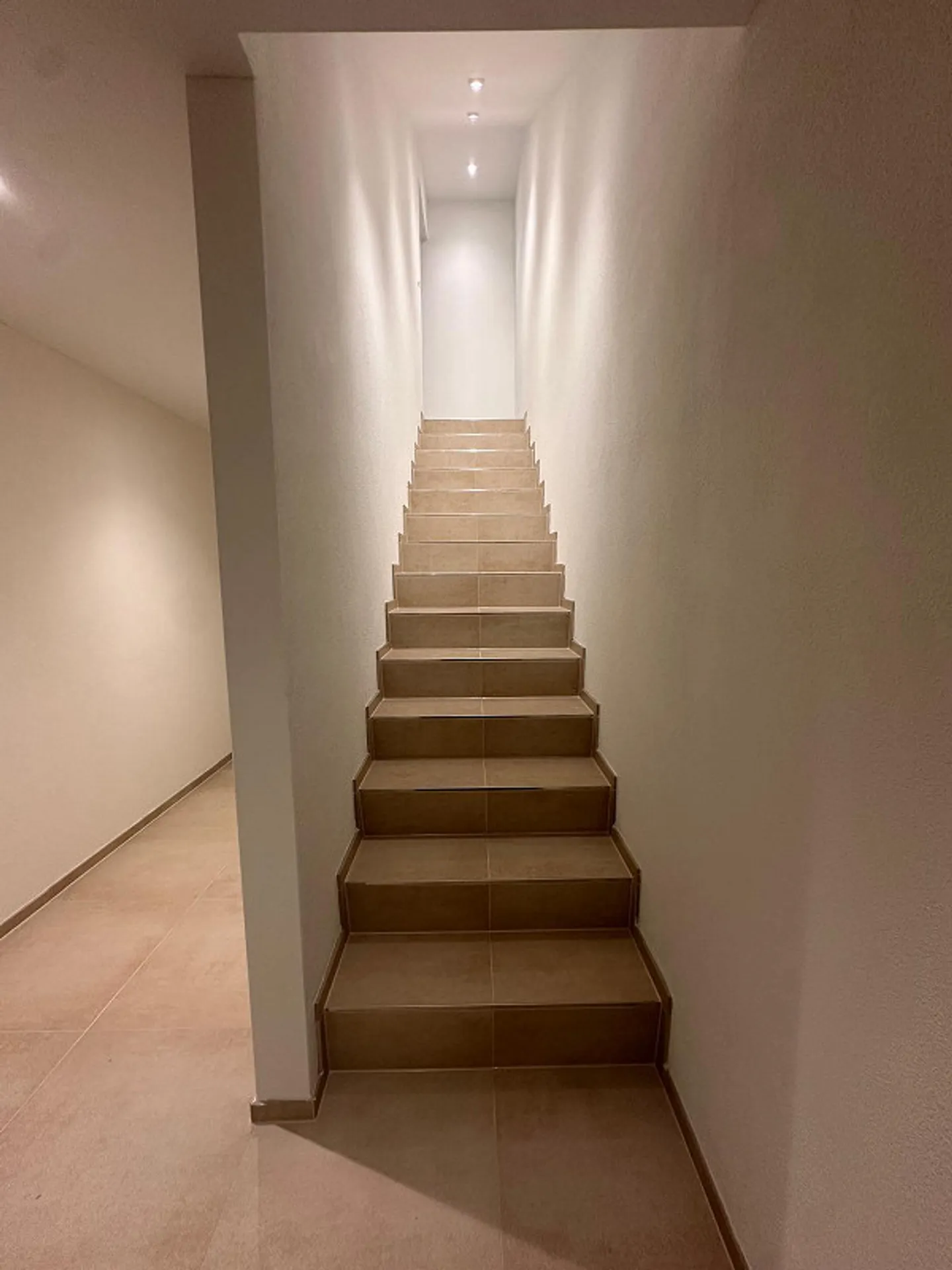 Maison spacieuse, fraîchement rénovée de 7,5 pièces avec jardin à Gettnau - Photo 11 sur 20
