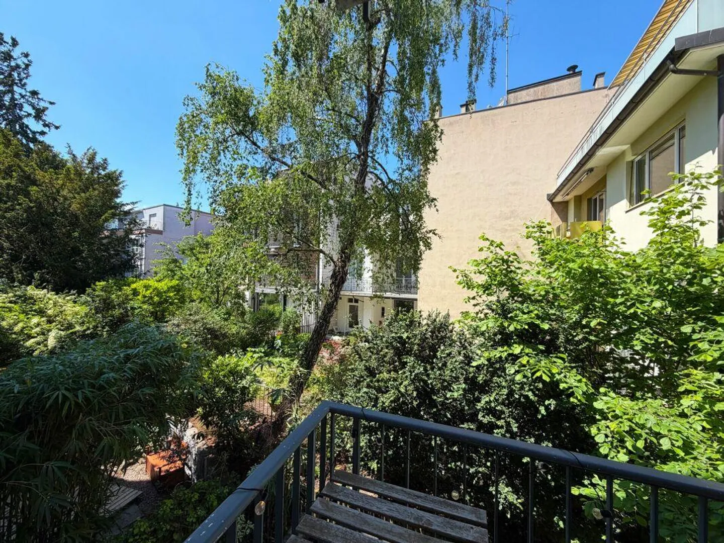 Multi-family house with 3 apartments in the central Bachletten district - Photo 13 of 17