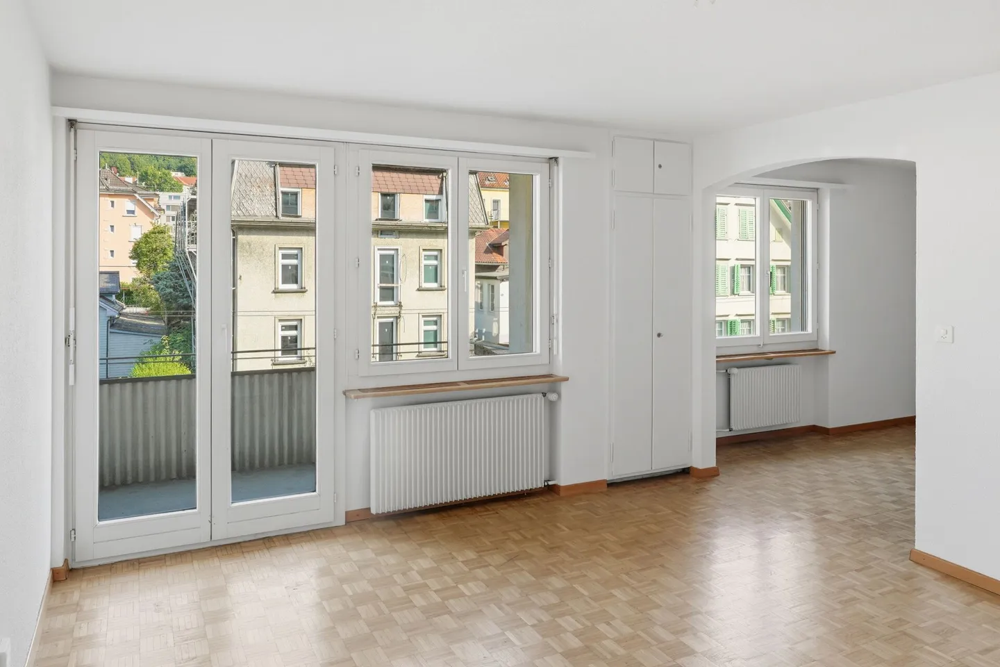 Appartement lumineux de 2,5 pièces dans un emplacement central à Saint-Gall - Photo 3 sur 10