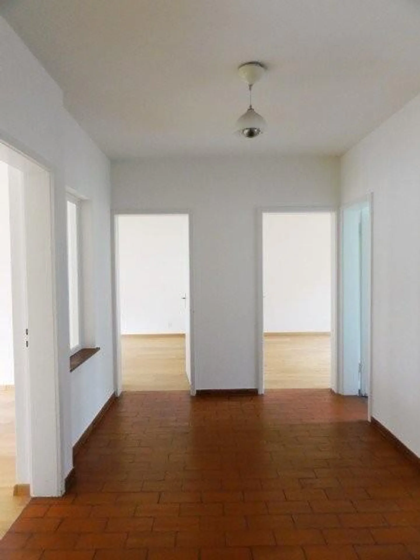 Wohnung mit Cheminée - Foto 4 von 8
