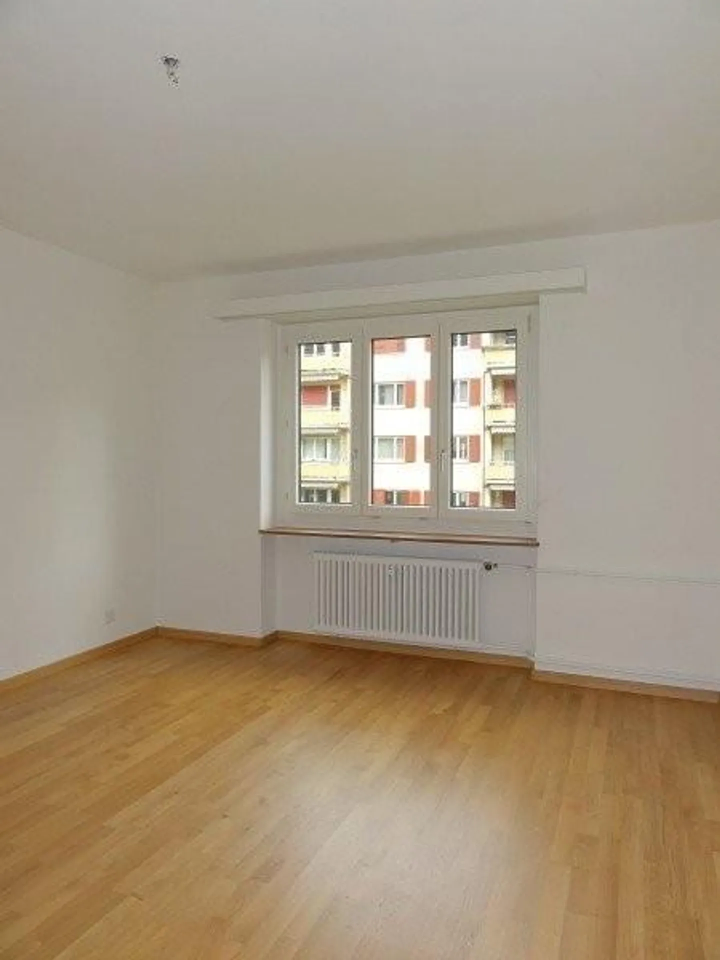 Wohnung mit Cheminée - Foto 6 von 8