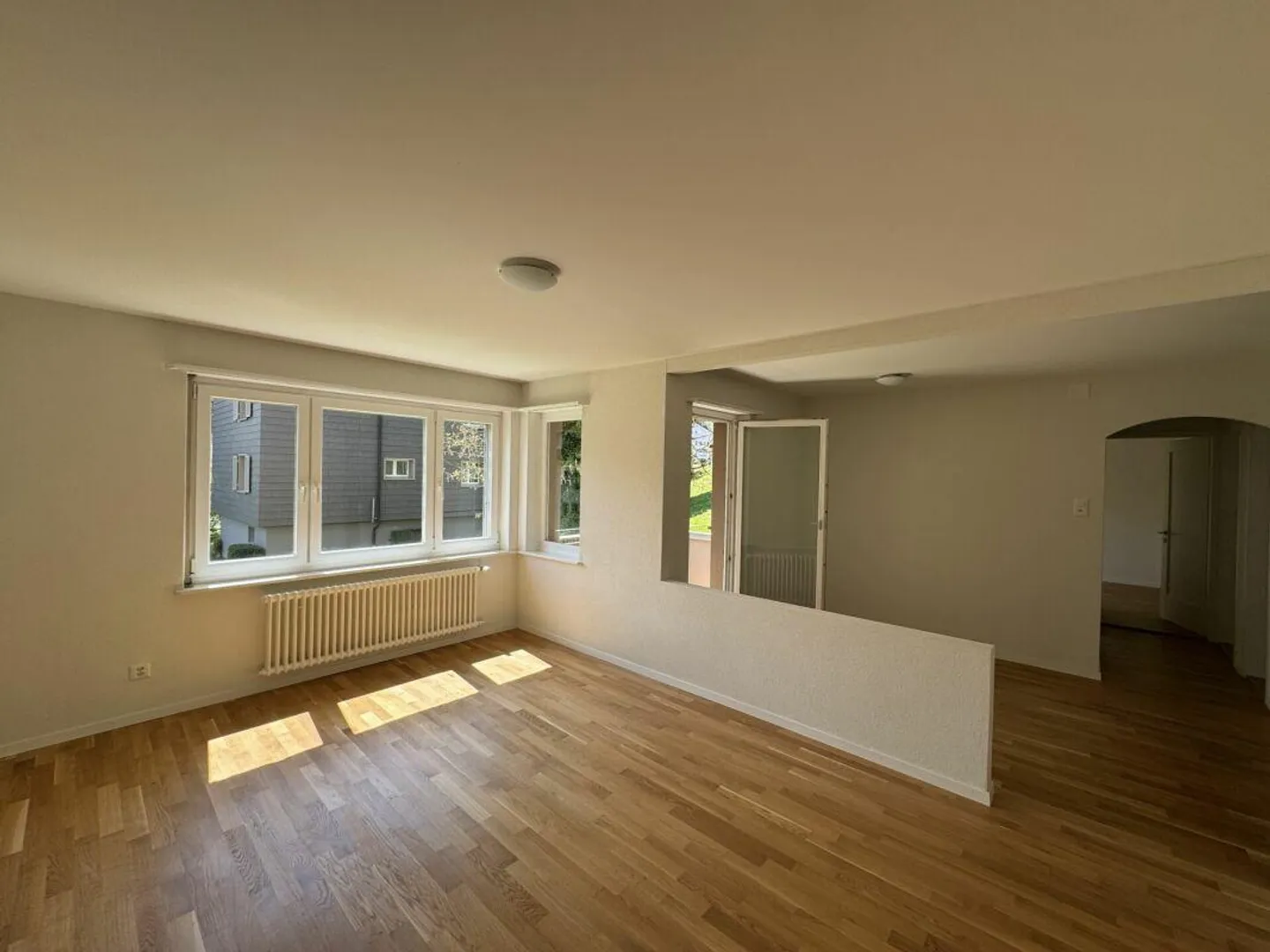 Charming 4.5-room apartment on the ground floor - Photo 2 of 8