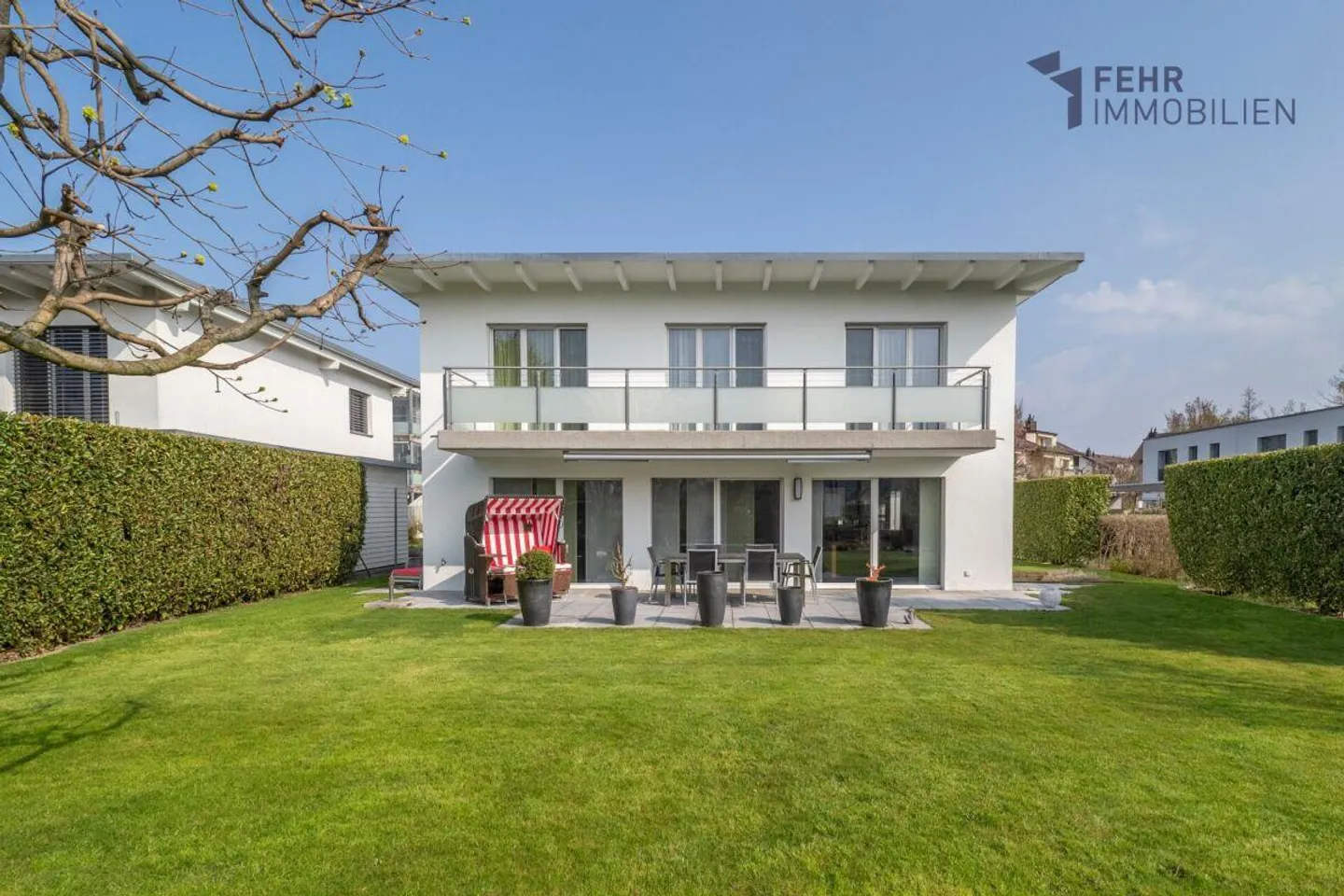 Charmantes freistehendes Einfamilienhaus - Foto 1 von 13