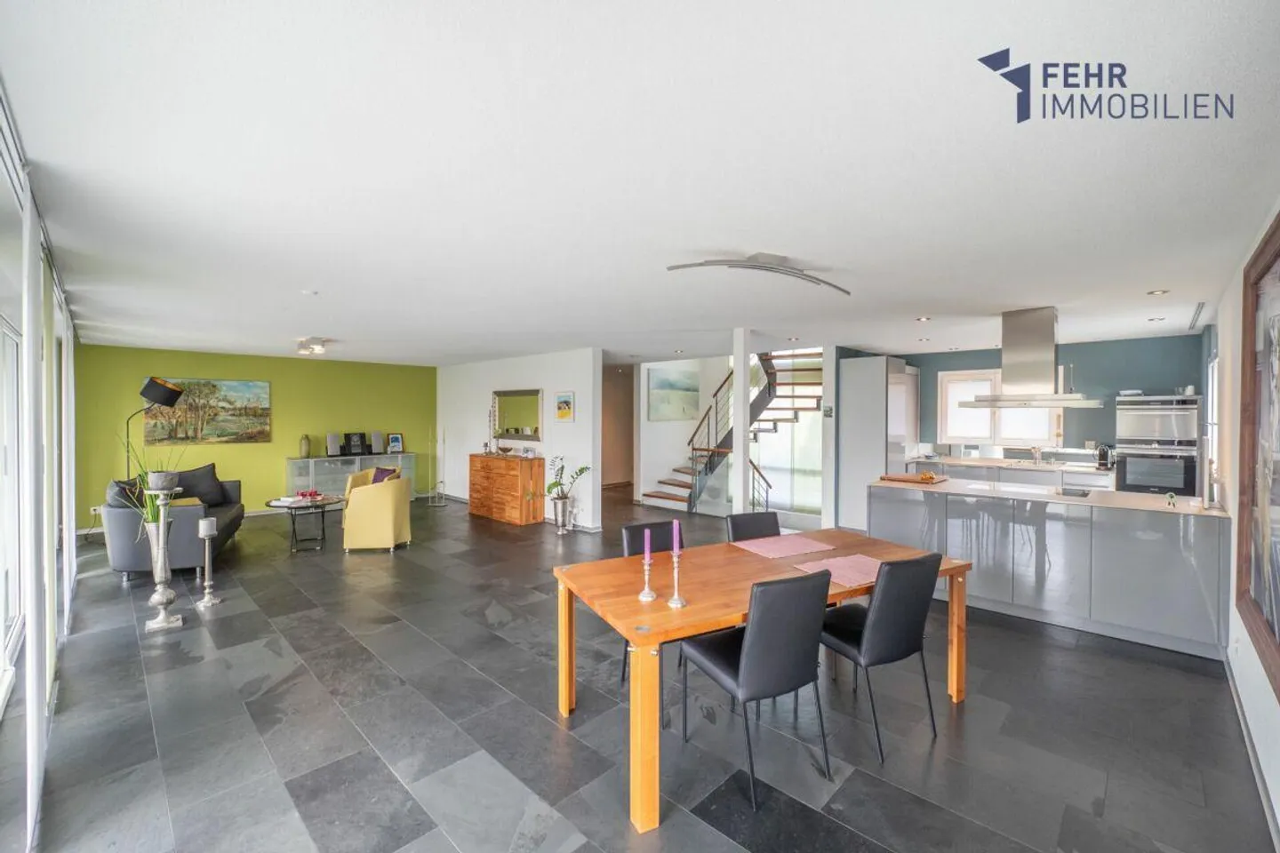 Charmantes freistehendes Einfamilienhaus - Foto 3 von 13