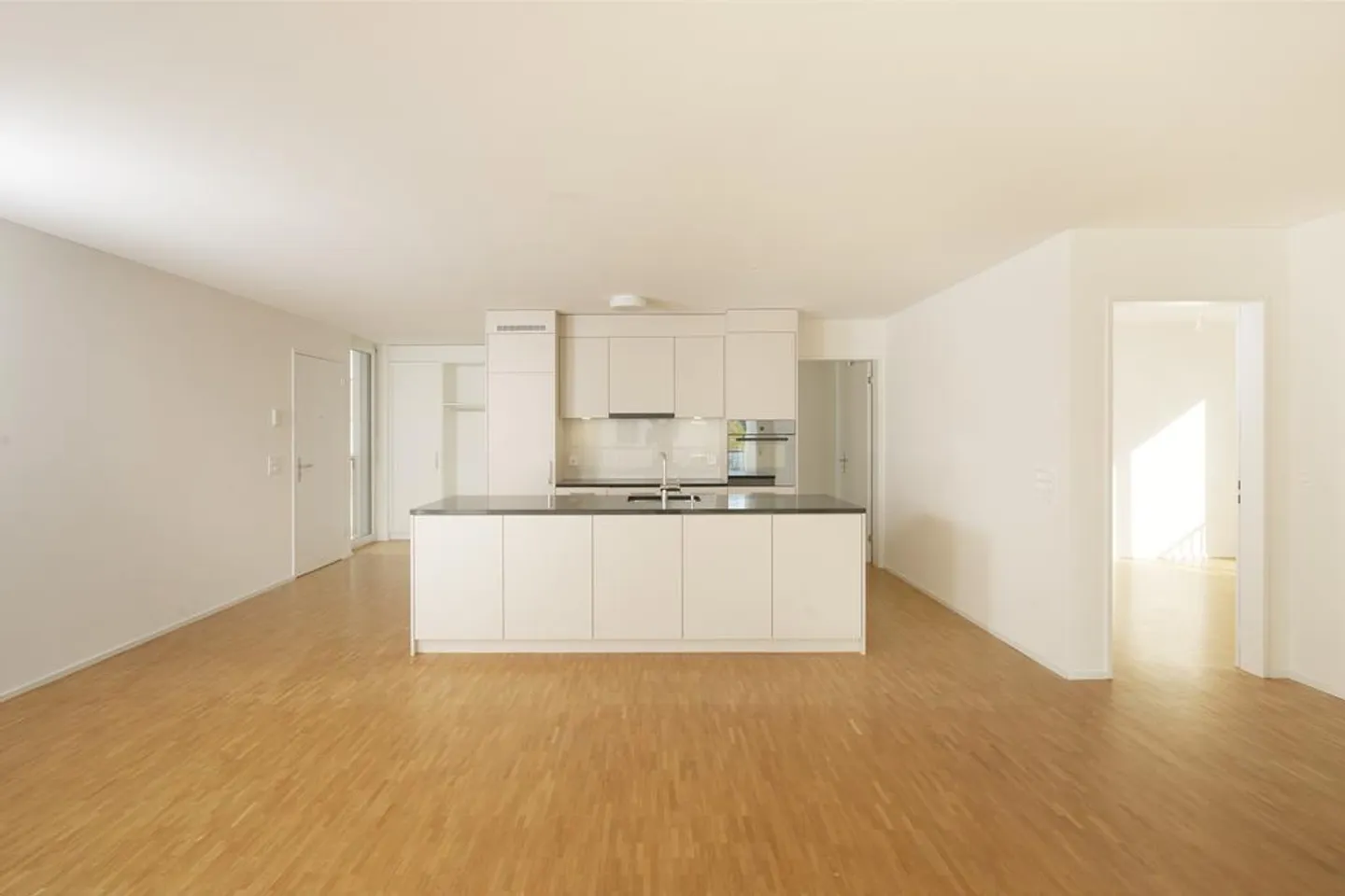 Moderne 3.5 Zimmerwohnung - Foto 2 von 8