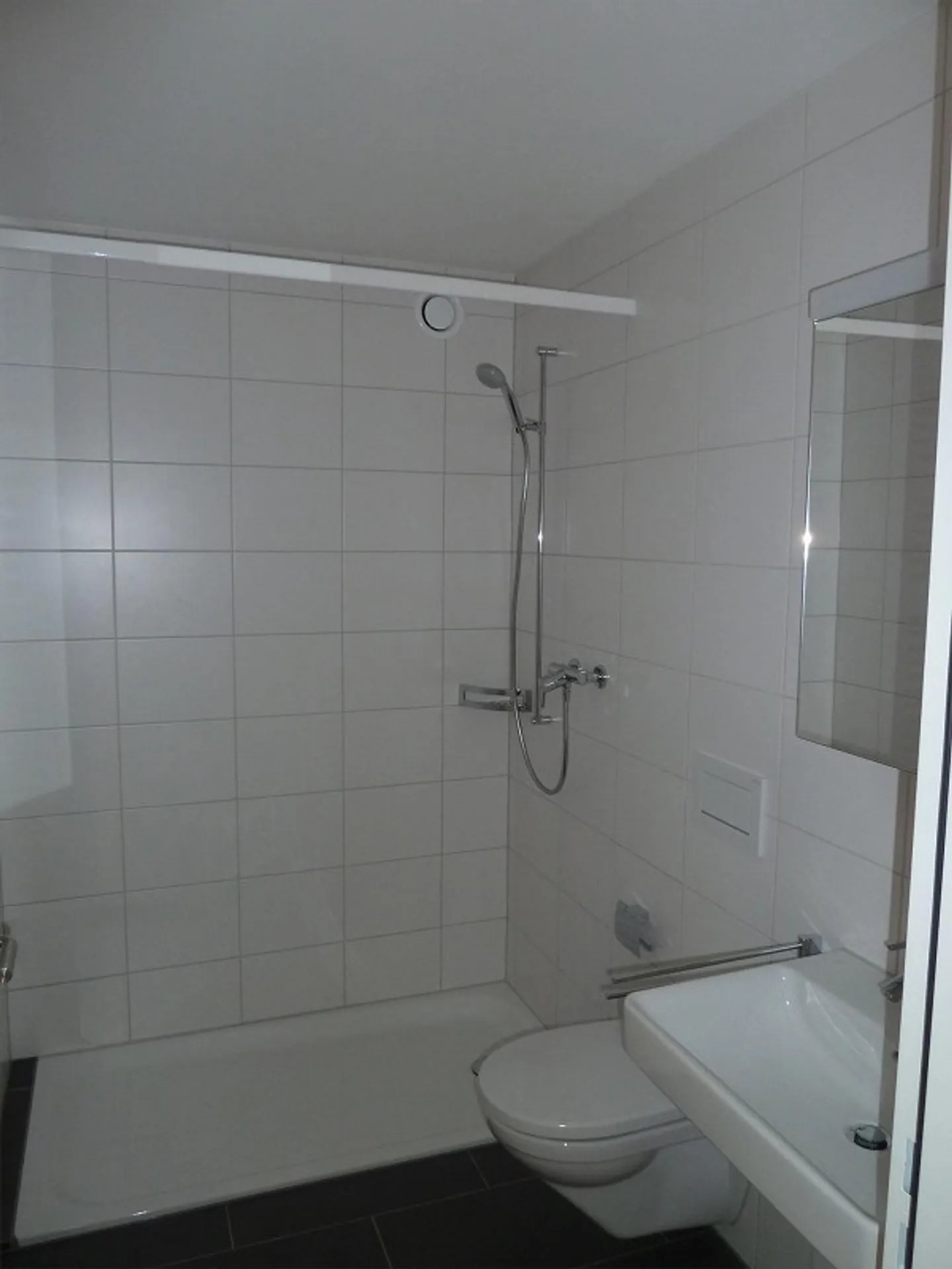 Appartamento 3-5 camere in posizione centrale - Foto 3 di 11