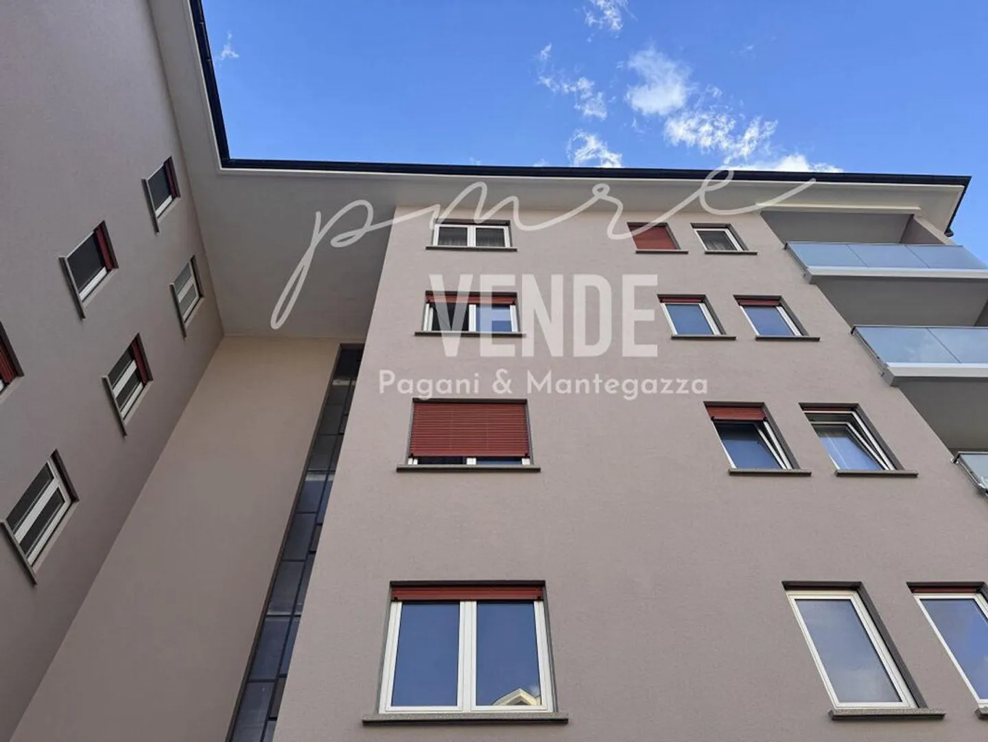 MASSAGNO | VOTRE APPARTEMENT 4.5 PIÈCES RÉNOVÉ SUR MESURE | CLÉS EN M... - Photo 8 sur 9