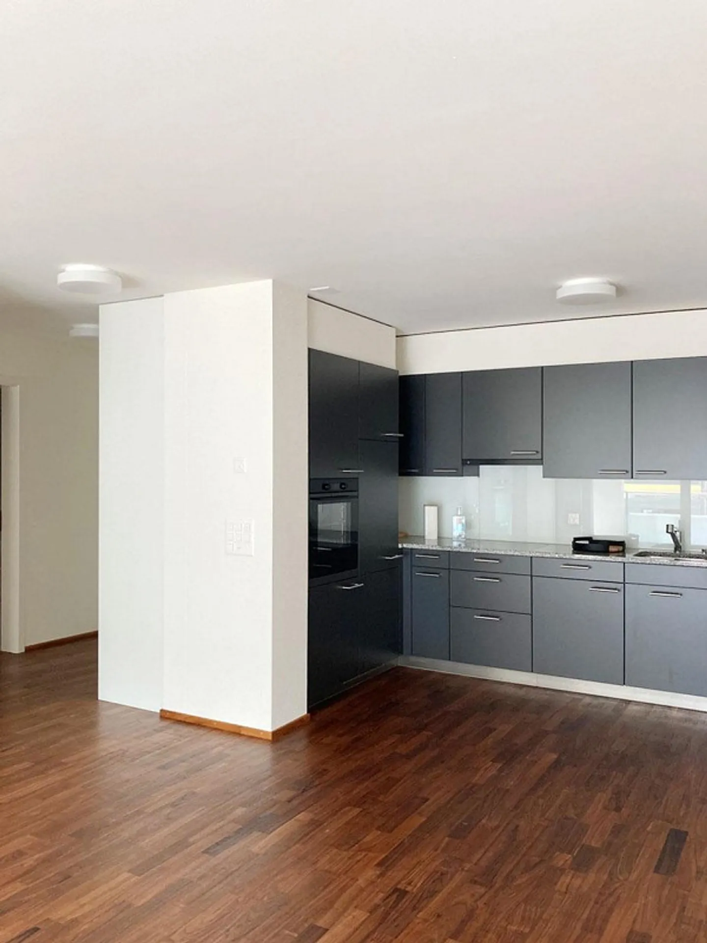 Rare second home without usage restrictions - Photo 1 of 6
