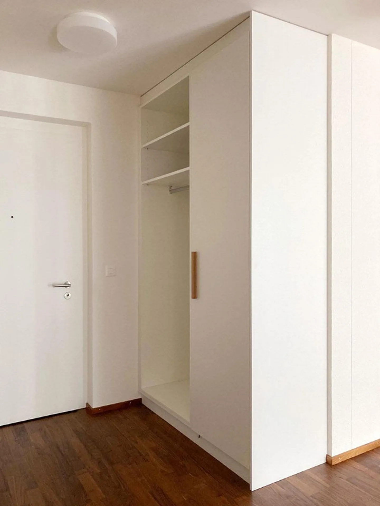 Rare second home without usage restrictions - Photo 5 of 6