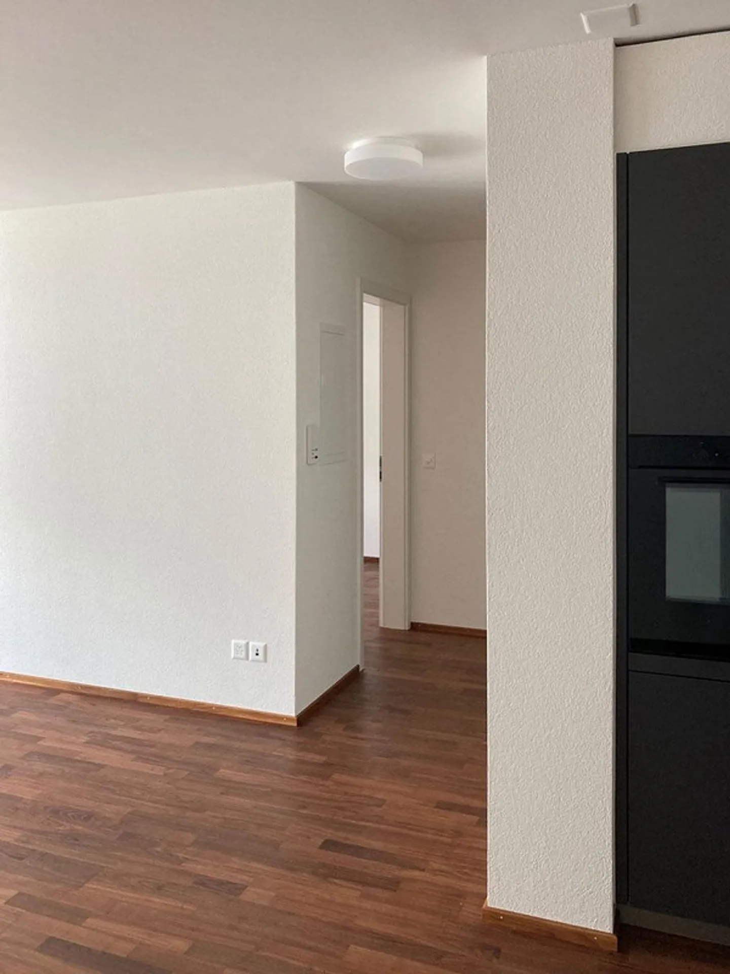 Rare second home without usage restrictions - Photo 6 of 6