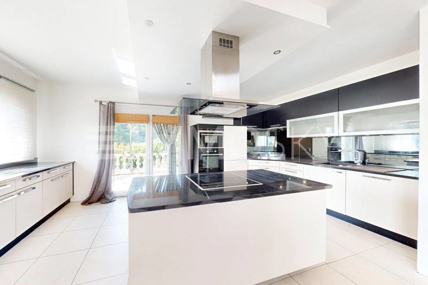 Maison avec deux appartements et vue sur les Alpes - Photo 3 sur 5