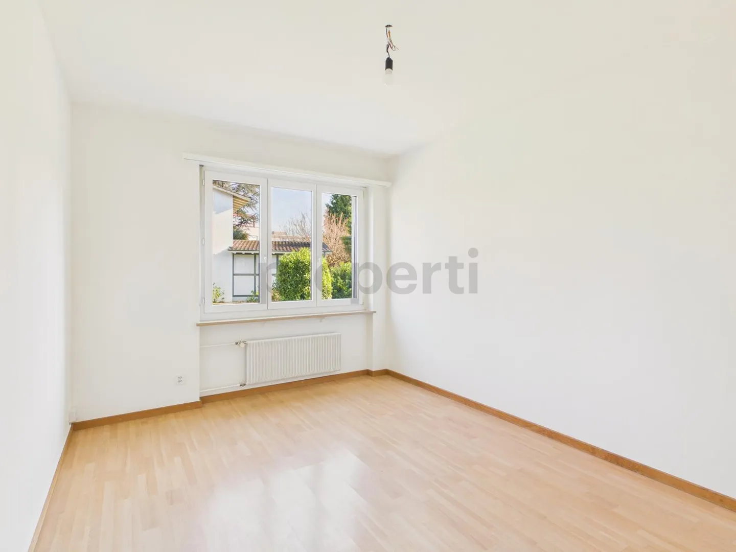 Renovated 4-Room Apartment with Balcony, Allschwil - Photo 6 of 9