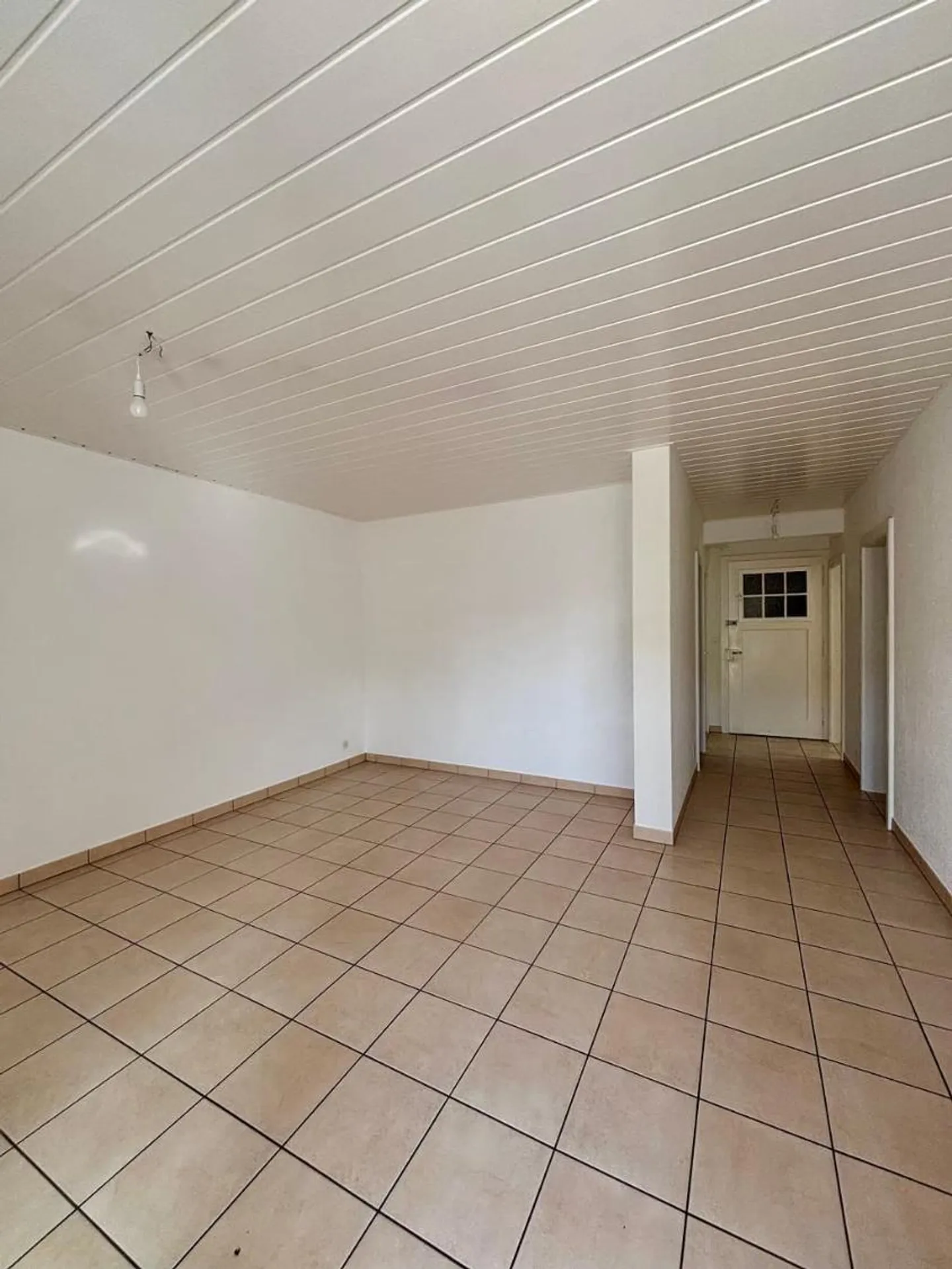 Charmant Appartement avec Jardin - Photo 3 sur 9