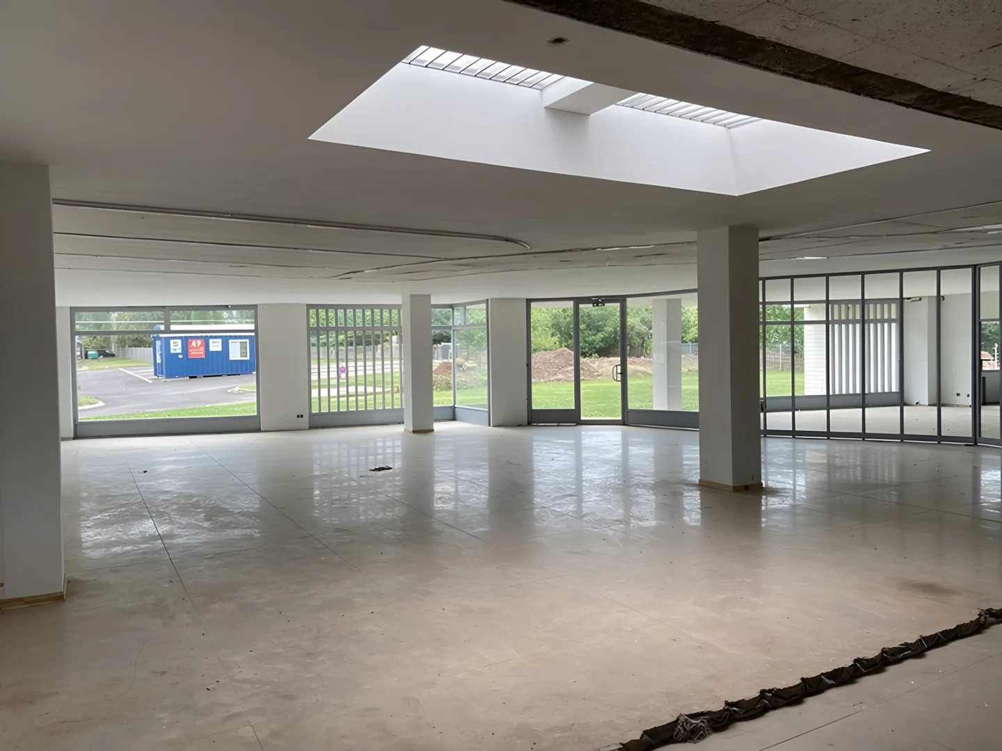 Modernes Gewerbeobjekt in Zürich - Foto 2 von 6