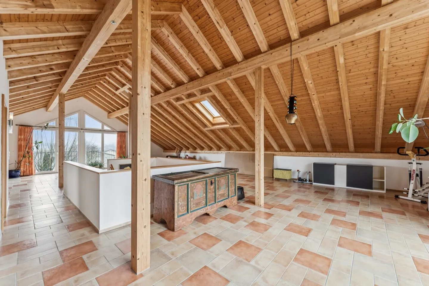 A place where you and your family will want to arrive and stay - Photo 12 of 13