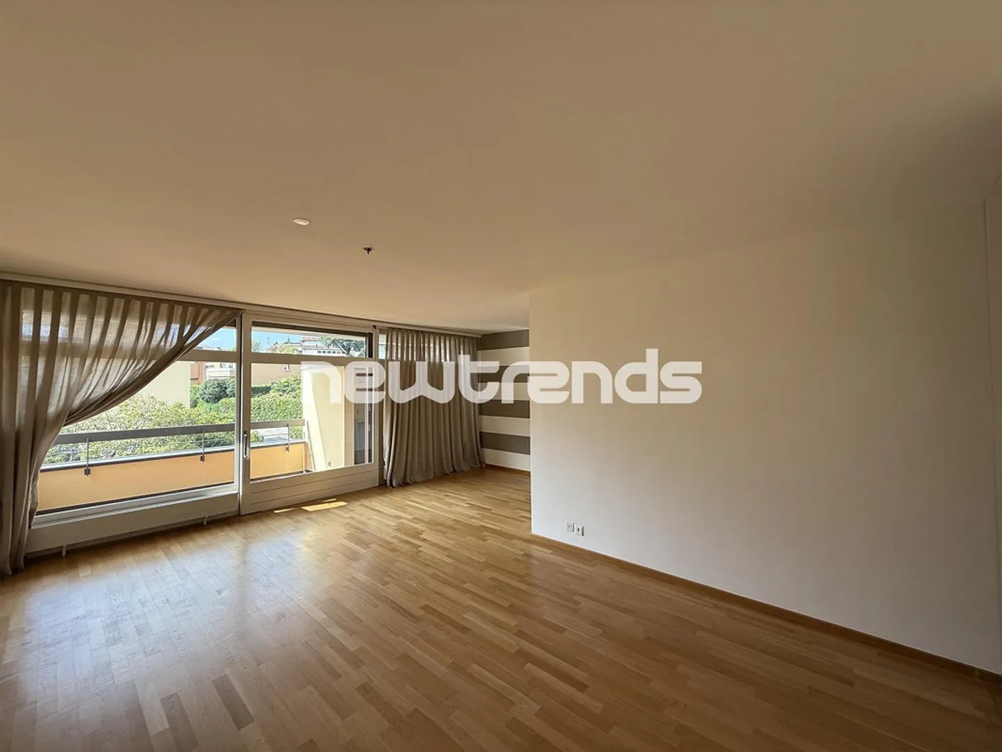 AFFITTASI ESCLUSIVO 3.5 LOCALI PORZA - Foto 9 di 26