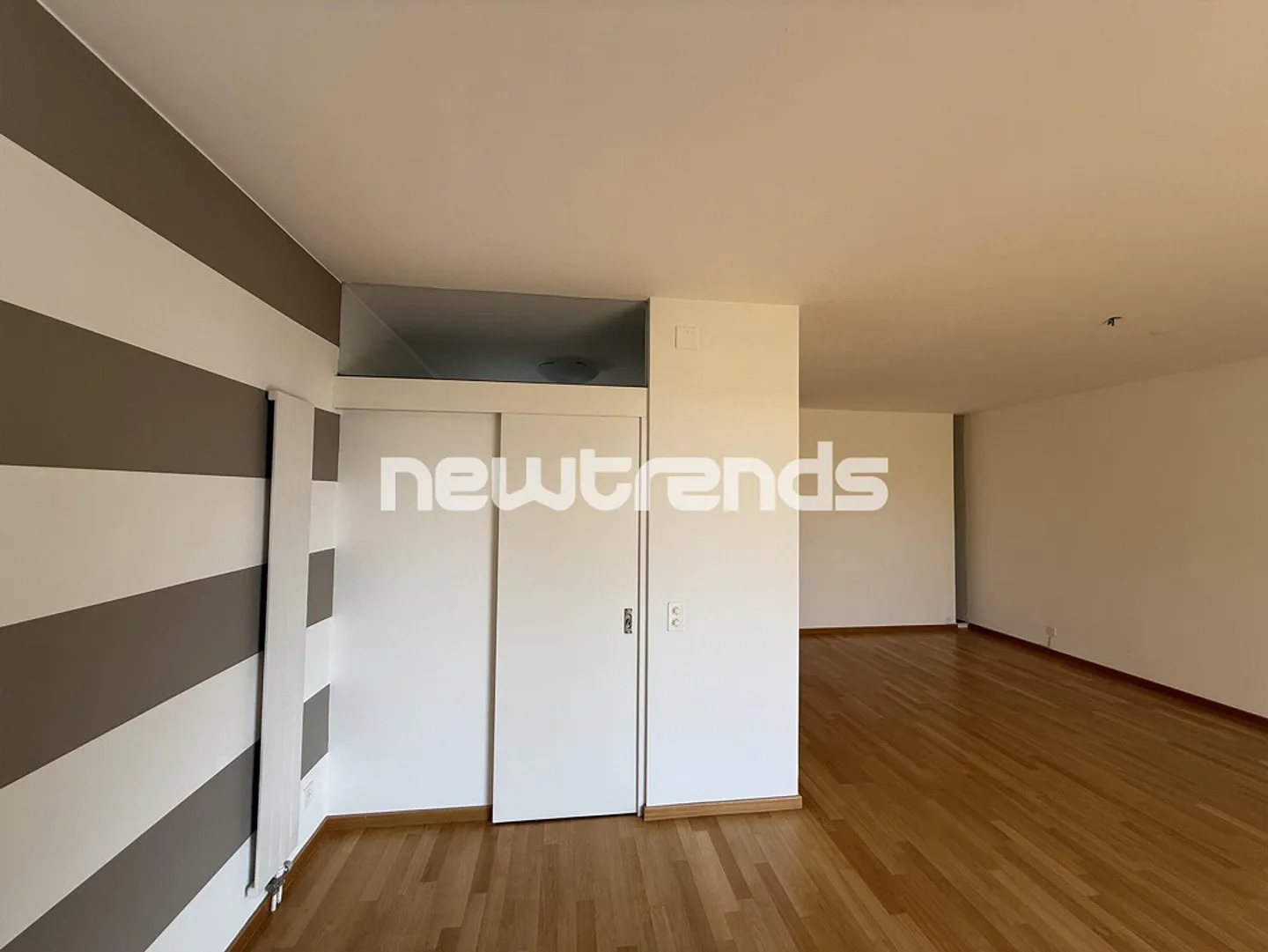 AFFITTASI ESCLUSIVO 3.5 LOCALI PORZA - Foto 10 di 26