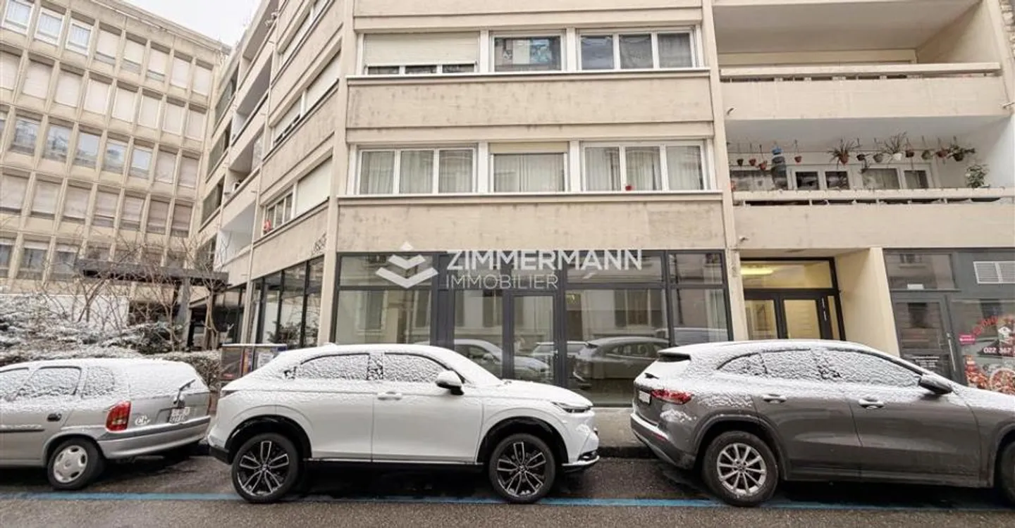 Geräumige Arcade für Sportaktivitäten - Foto 4 von 10