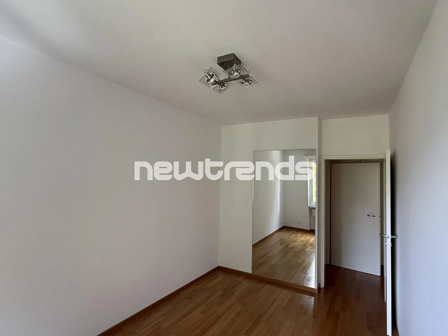 AFFITTASI ESCLUSIVO 3.5 LOCALI PORZA - Foto 17 di 26