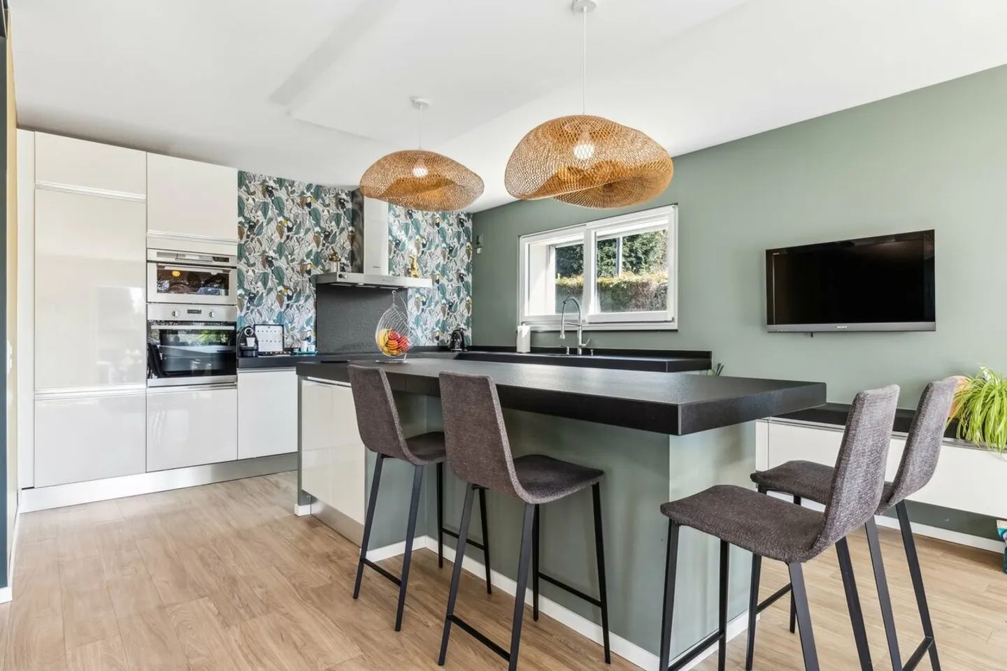 Moderne Villa - Komfort, Eleganz und ideale Lage ohne Lärm - Foto 3 von 21