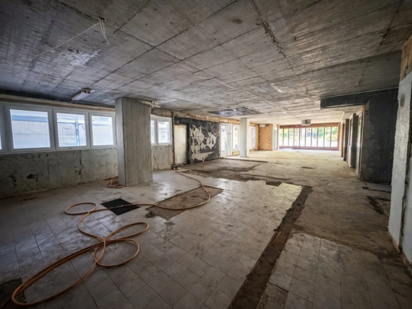 Modern Commercial Space in Zurich - Photo 3 of 5